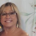 Profile picture violettelh.bsky.social