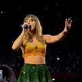 Profile picture ella13.swifties.social