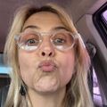 Profile picture laurarevi.bsky.social