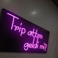 Profile picture artikneonemivar.bsky.social