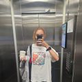 Profile picture larishell.bsky.social