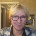 Profile picture helenez.bsky.social