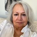 Profile picture lindylousabine.bsky.social